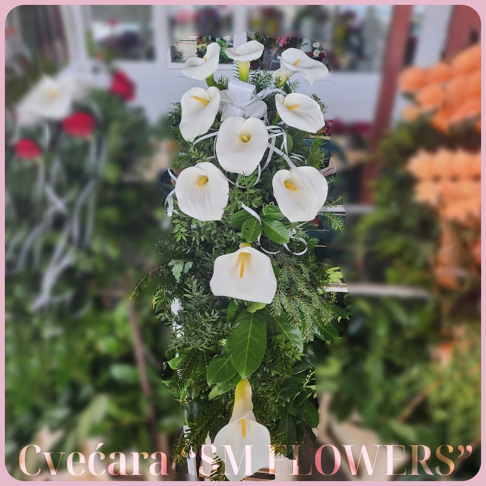 bele kale na zelenoj podlozi suza za groblje