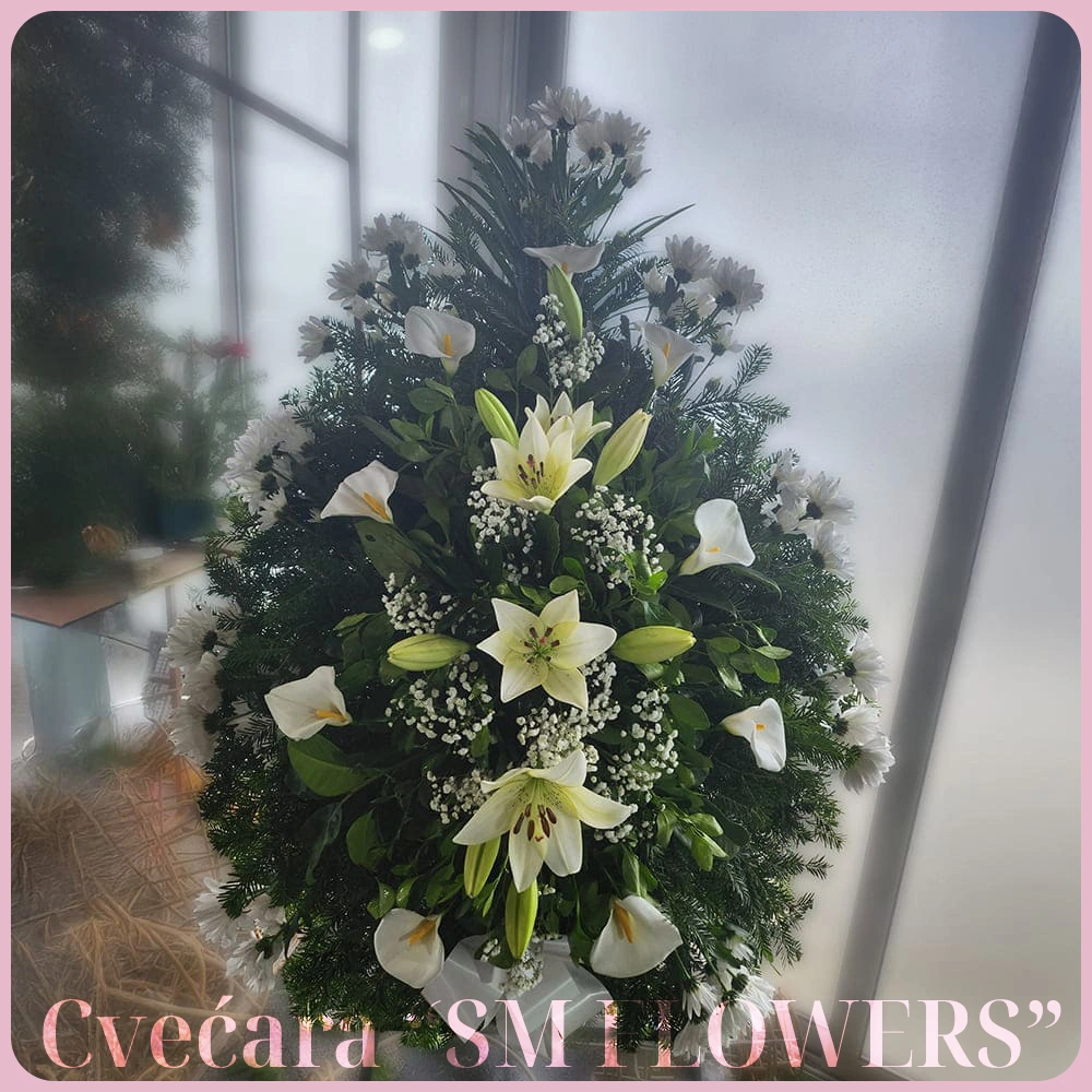 beli ljiljani bele kale i bele hrizanteme suza venac za groblje