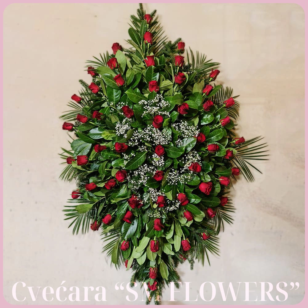 crvene ruze gipsofila zelenilo venac za groblje