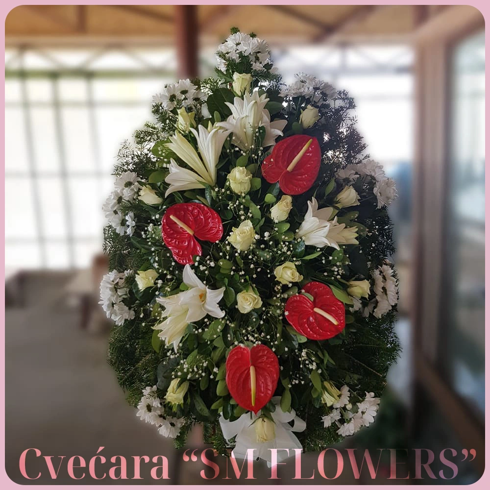 crveni anturijum beli ljiljani bele ruze bele margarete venac za groblje