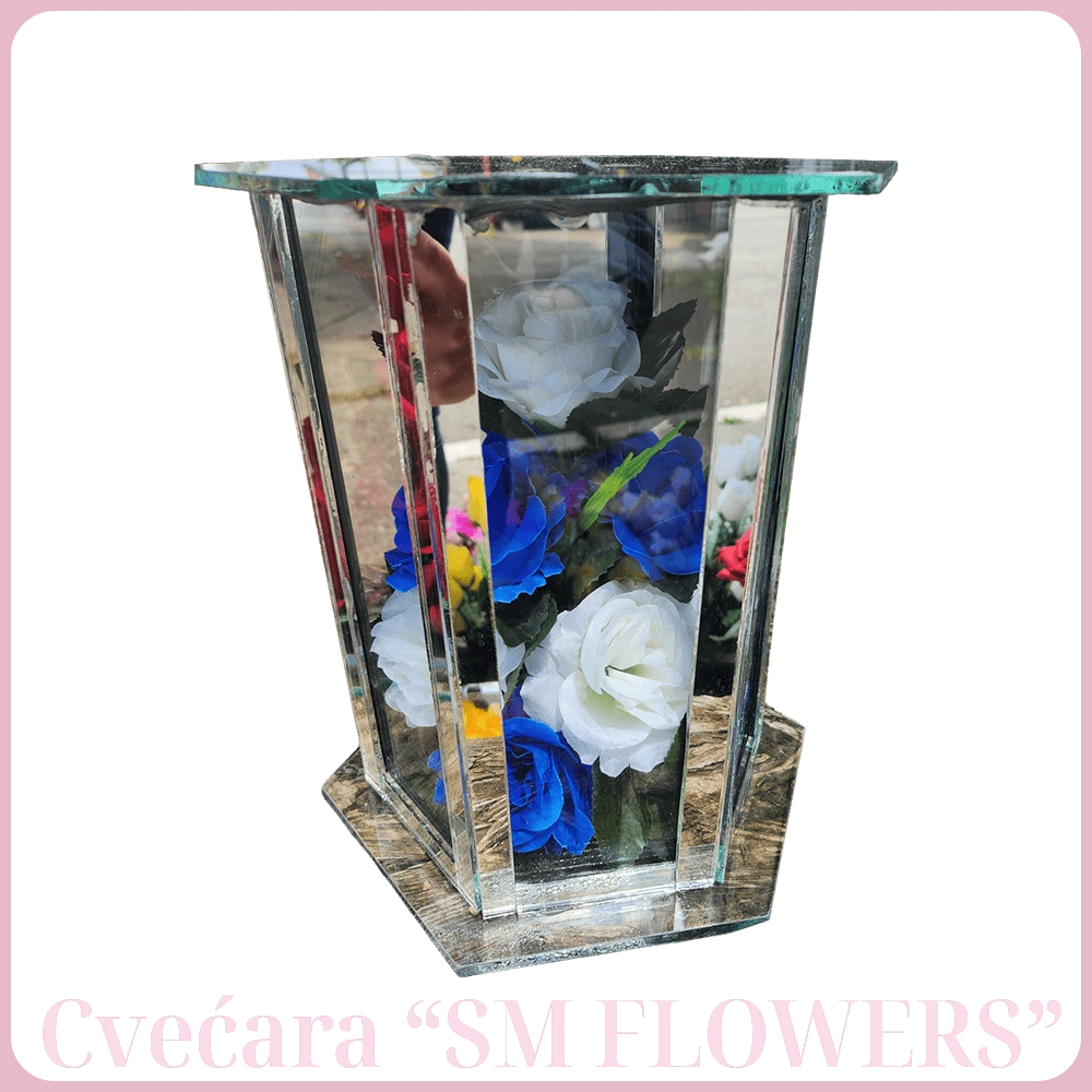 kutija od stakla plavo bele ruze